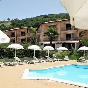 Residence Pietre Bianche ApartHotel